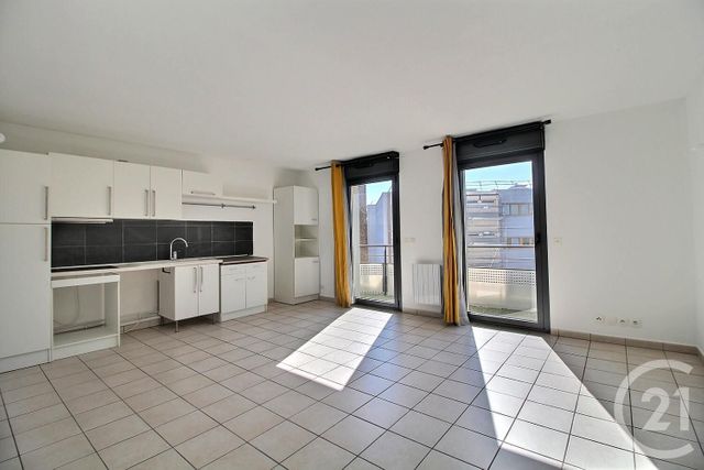 Appartement F3 à vendre - 3 pièces - 60.39 m2 - THIAIS - 94 - ILE-DE-FRANCE - Century 21 Aes Centre